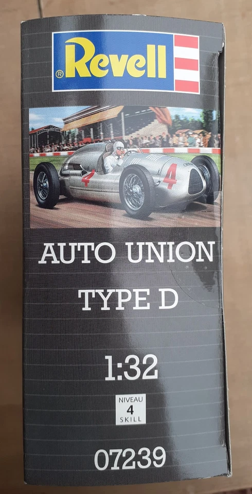 Revell - Auto Union Type D - 07239 - Modellbausatz - 1:32 - in OVP - Bild 3 von 3