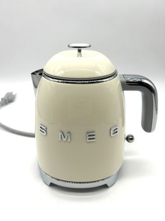 SMEG Electric Kettle