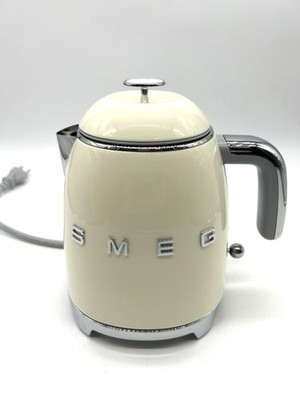 USED - SMEG Mini Electric Kettle (3 Cups)   Retro-Style - Cream
