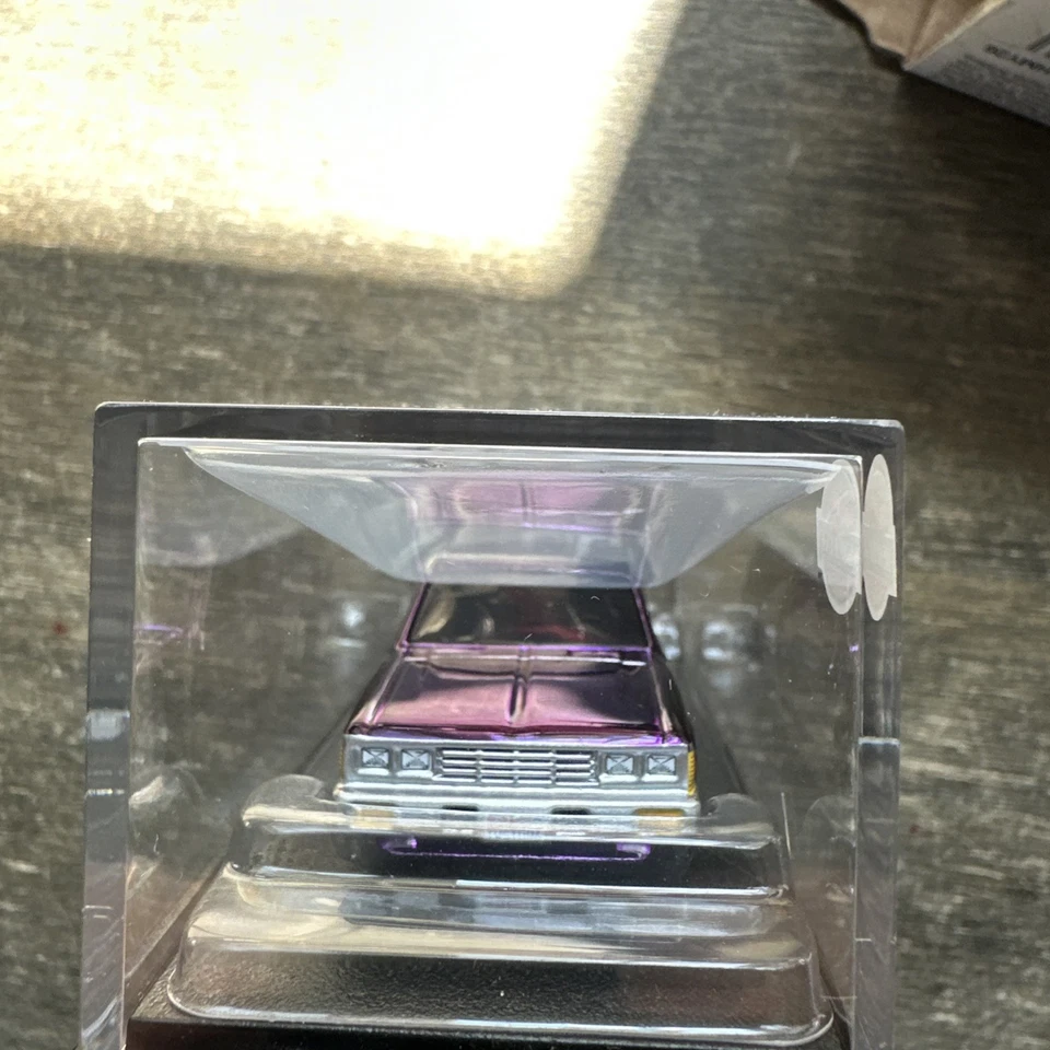 Nissan 720 King Cab 1986 Hot Wheels RLC 2023 Foto 2 de 4