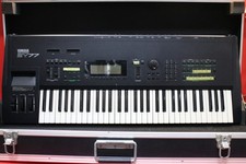 USED Yamaha SY 77 Synthesizer Keyboard U2675 250711