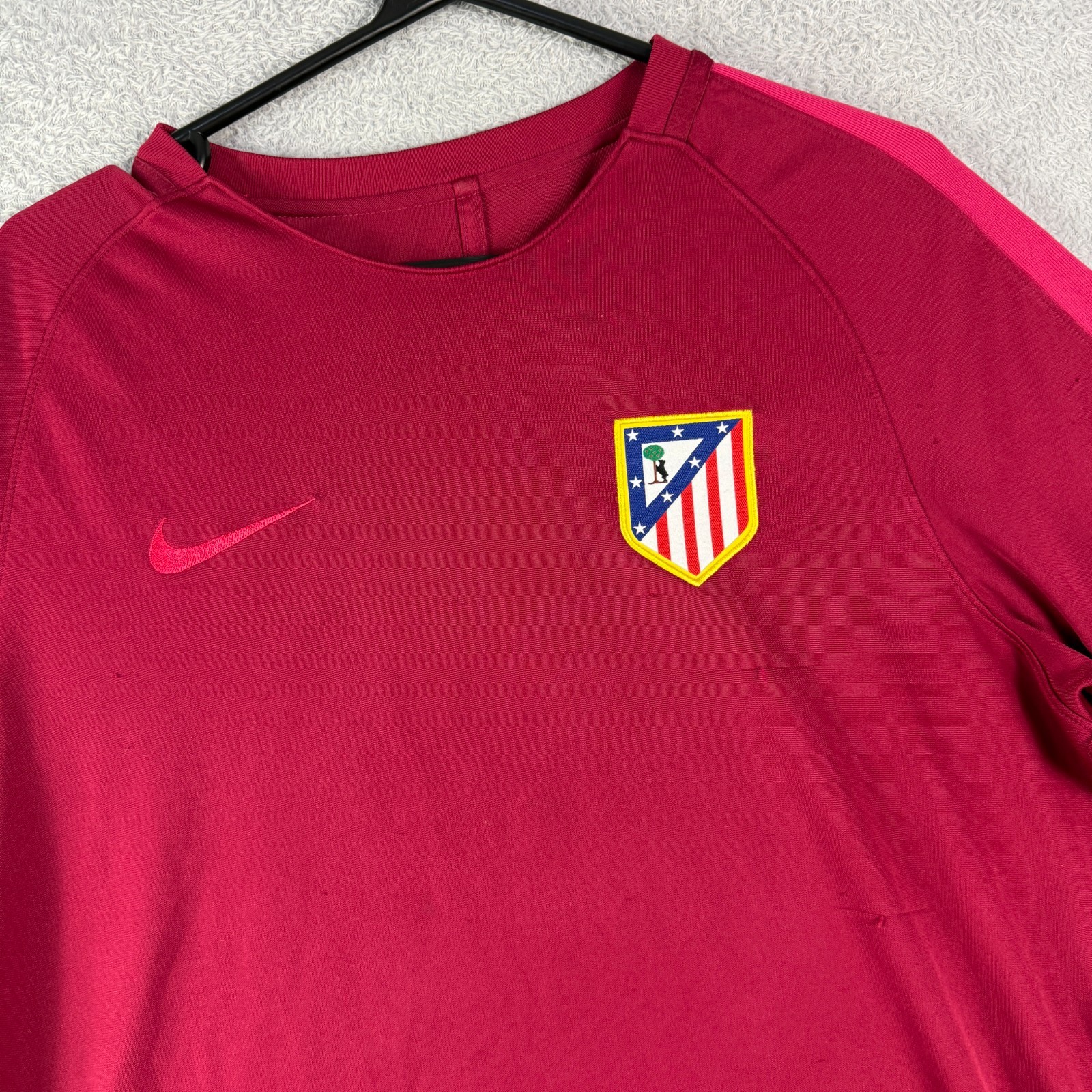 Vintage Nike Atletico Madrid 2016-2017 Burgundy Size XL Training Football Shirt image 2