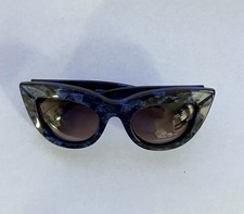 Blue Marble tone Frame L.A.M.B Sunglasses LA532 50-24-140 B:41 Purple Lens