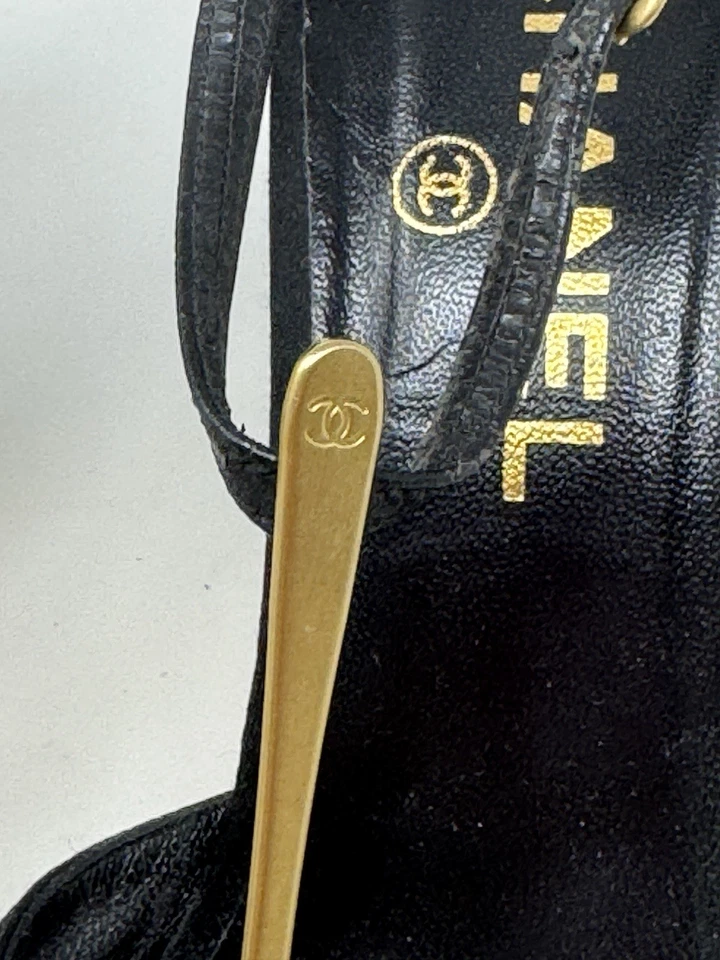 Tacones Chanel vintage con correa en T de perlas 39 Foto 4 de 4