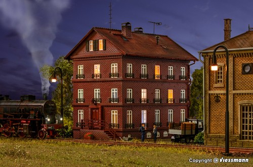 43805 / 3805 Vollmer HO Kit of a Railwayman´s house - Picture 4 of 4