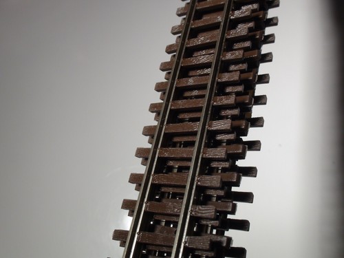 HON3 Micro-Engineering #10-114 HON3 SCALE Code 70 Flex Track NON WEATHERED - Picture 6 of 9
