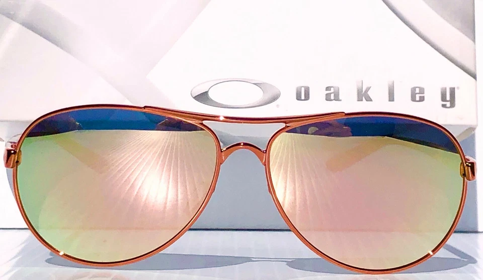 Oakley Feedback 玫瑰金偏光银河玫瑰镜飞行员女式太阳镜 — 第 2/4 张图片