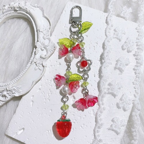 Delicate Strawberry Blossom Key Ring Sturdy Alloy Acrylic Bag Decoration Charm - Zdjęcie 5 z 8