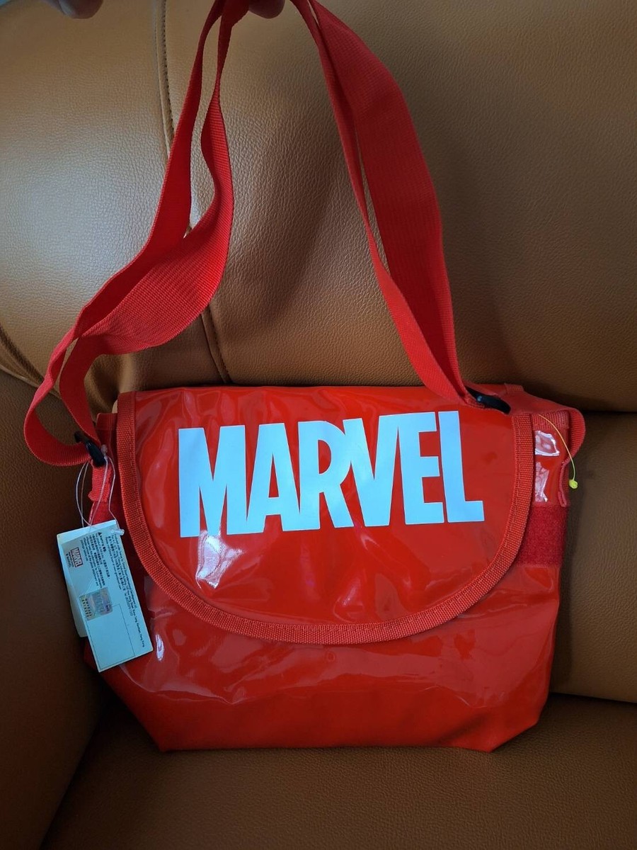 Marvel Red Shoulder Bag for people of all ages UK