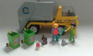 playmobil refuse truck