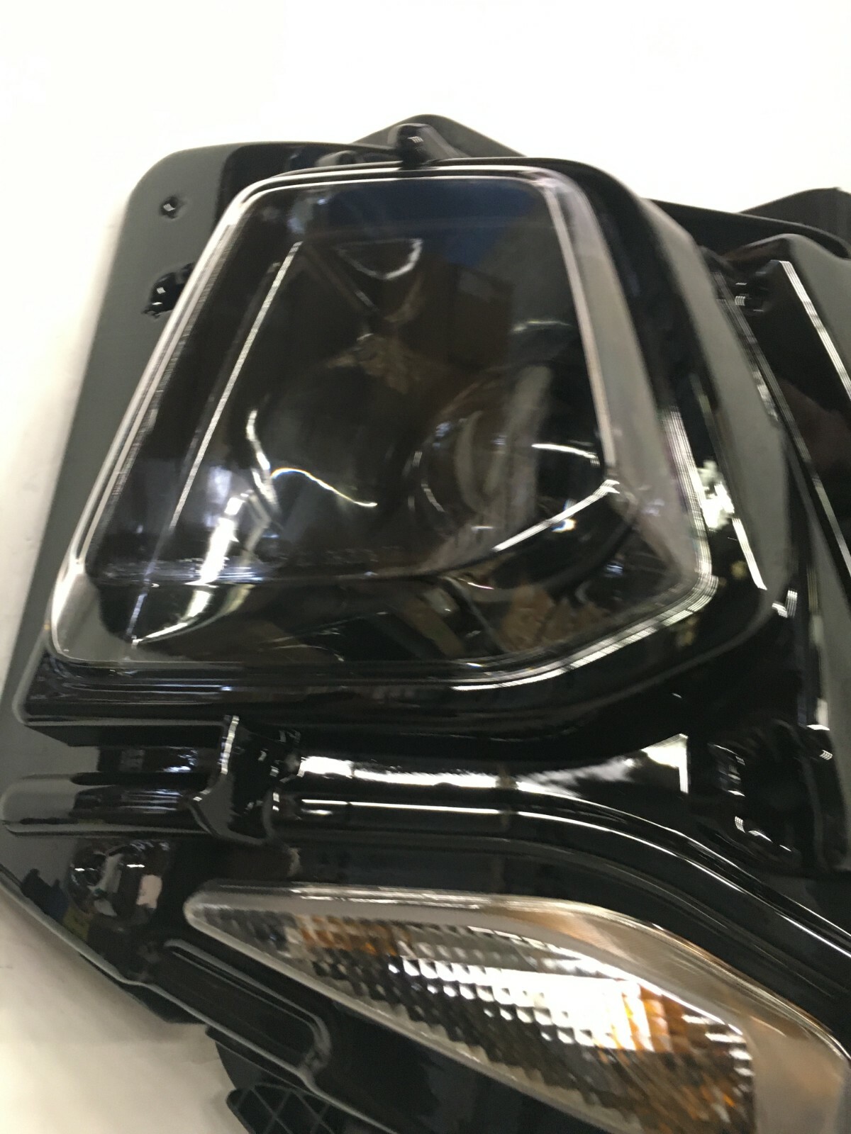 Headlamp HID LH Driver Side Fit Chevrolet Blazer 2019-2021  