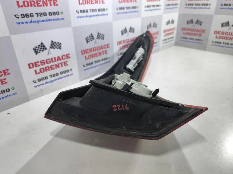 30678745 Piloto Trasero LH 277298 VOLVO V50 FAMILIAR 2004 Foto 4 de 4