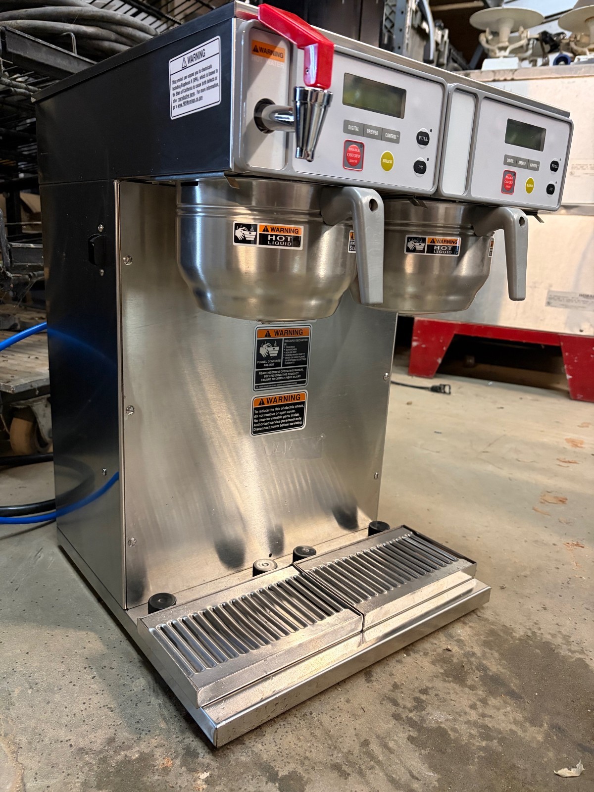 Machine 120/208 Vac