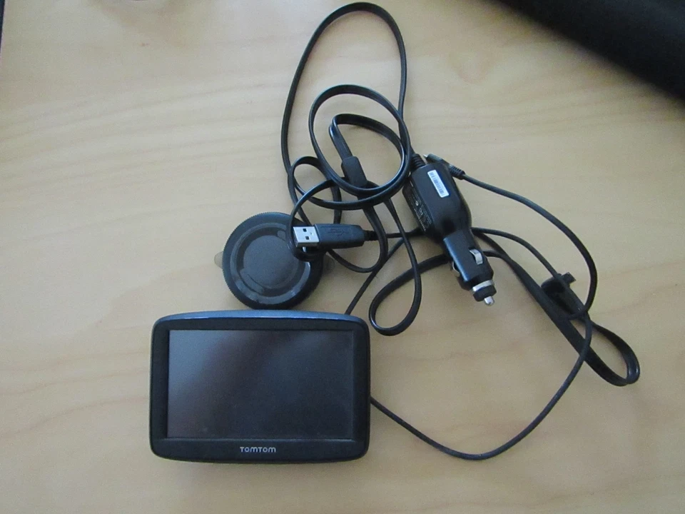 Tom Tom Start 42 4,3 Zoll EU Tragbares Navigationsgerät - Schwarz - Bild 2 von 2