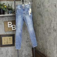 Universal Thread Womens High-Rise Skinny Jeans 88008488 Light Wash Blue 00