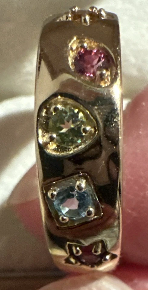 Ring, Gg 375, 6 Edelsteine, Gr 56(18), 5,10 Gramm, 2,7 bis 6mm Breite - Bild 2 von 4