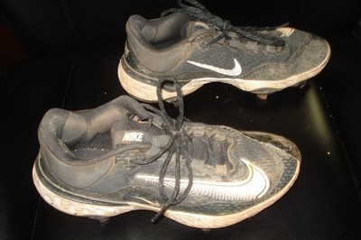 Nike Hyperdiamond 4 Elite Women's White/Black Softball Cleats Sz 8.5