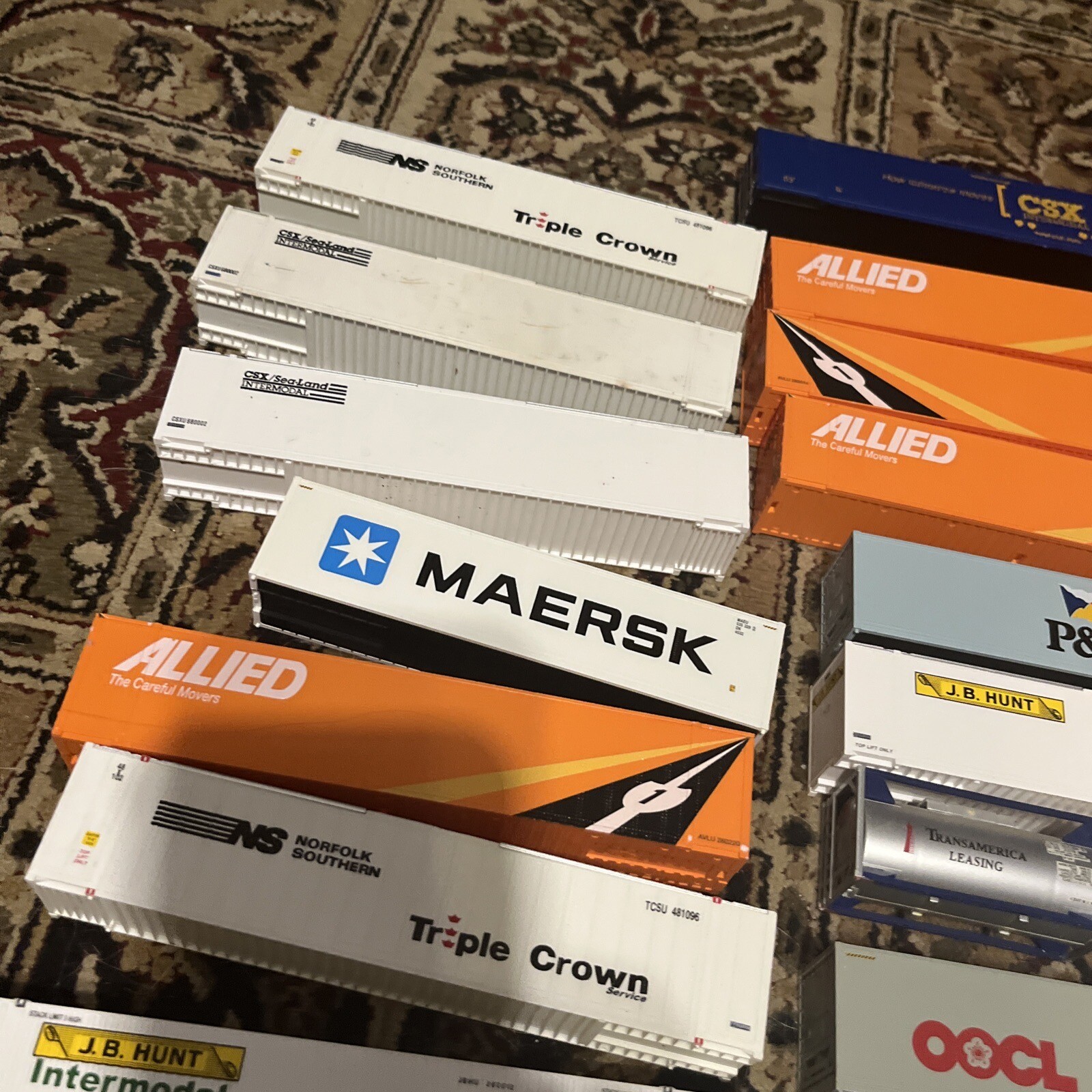 HO Scale Lot Of 57 Assorted Intermodal Shipping Containers Cargo