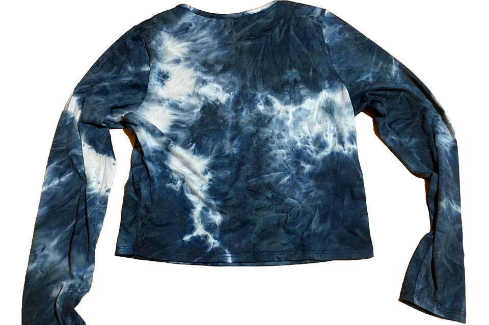 Top de yoga suave Gaze para mujer talla M manga larga recortado azul patrón tie dye Foto 2 de 4