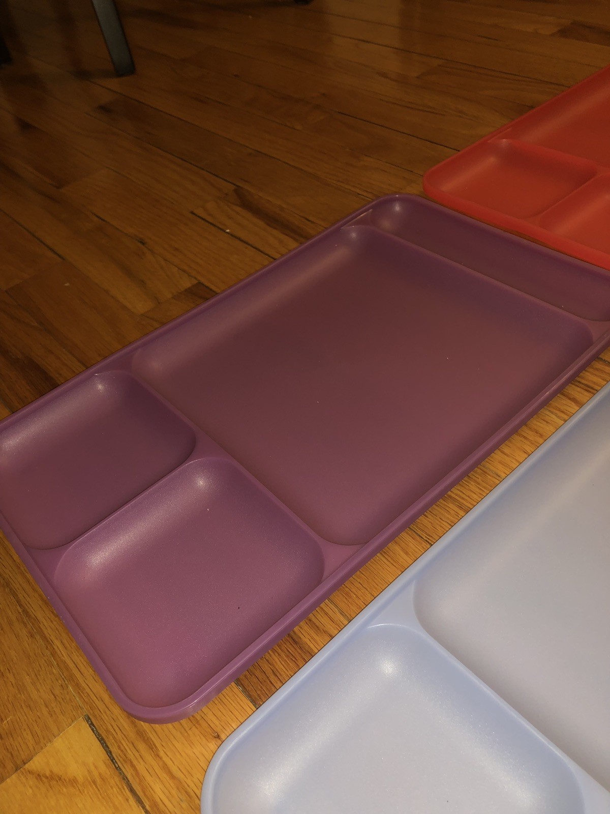 LOT of 4 Tupperware TV Cafeteria Divided Dinner Lunch Plates Trays Plastic 9x15 eBay
