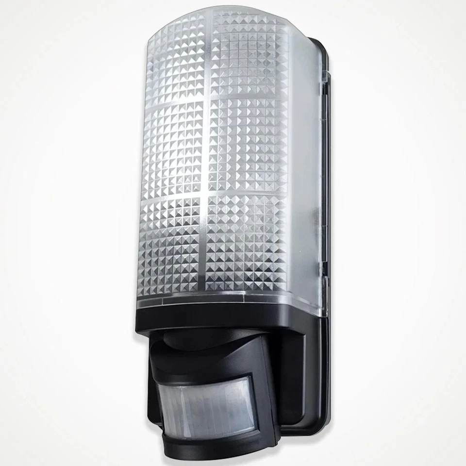 LED Outside Wall Light PIR Motion Detection 7W 3-CCT Security Bulkhead Garden - Image 2 of 4