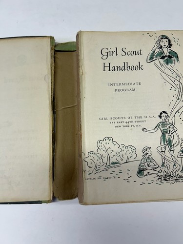 Vintage Girl Scount Brownie Scout Leader Guide Books Set 3 - Picture 5 of 6