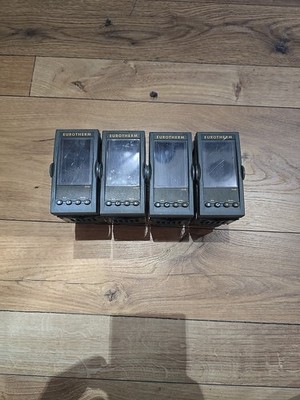 Eurotherm Invensys 3208 CC VL Temperatur-/Prozess-Regler