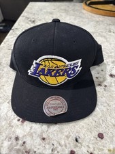 MENS MITCHELL & NESS NBA CORE BASIC SNAPBACK HWC LAKERS - BLACK