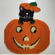 Vintage Design Work Halloween Cat  Pumpkin Plastic Canvas Wall Hanging EUC