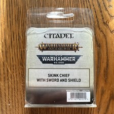 Warhammer The Old World Echsenmenschen Skink Chief mit Schwert und Schild Metall OOP