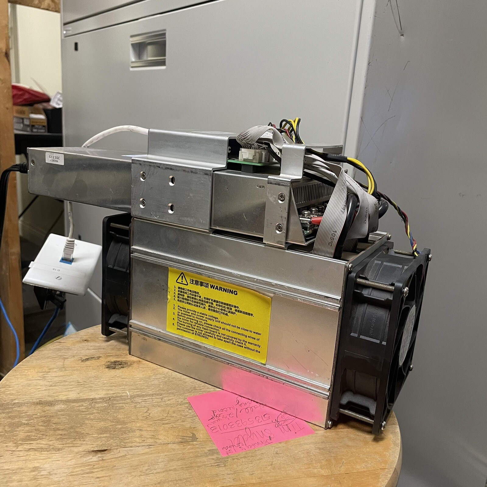 StrongU STU-U1+ ASIC Miner 12.8 Th/s Blake (14R) DCR Miner (NOT DR5, D1, DR3)