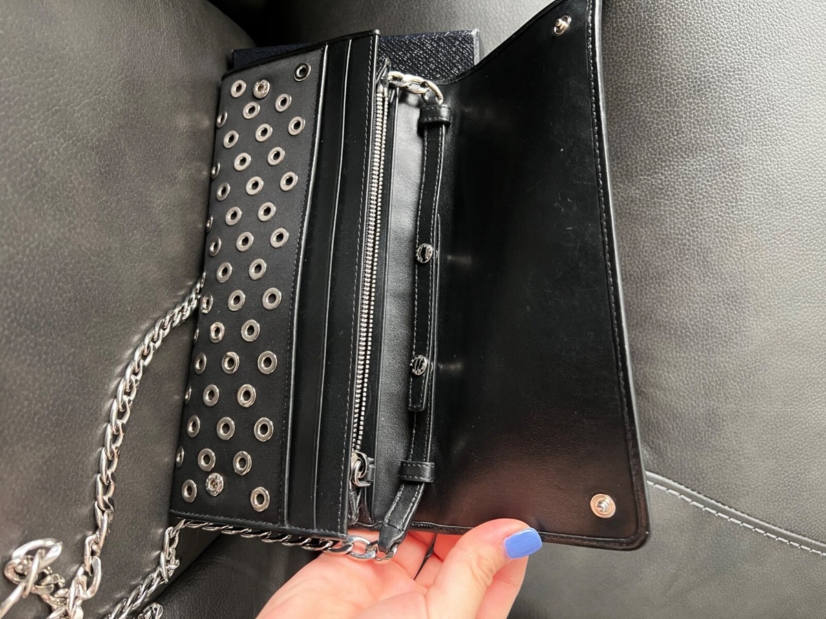 PRADA Black Wallet on Chain Tessuto Nylon and Calfskin PRADA Black Wallet on Chain Tessuto Nylon and Calfskin