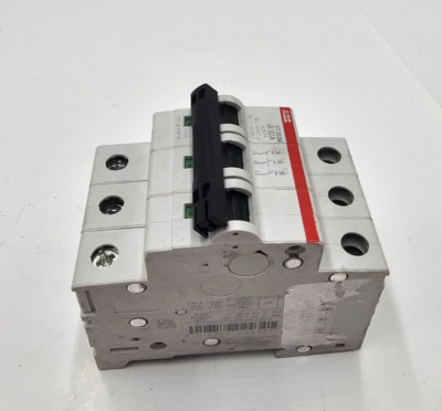 ABB System Pro M Compact Molded Case Circuit Breaker ST203M-B32