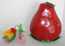 Vintage Strawberry Shortcake Carry Case 43090 Berry Cycle 43990 MINT 1982 Kenner