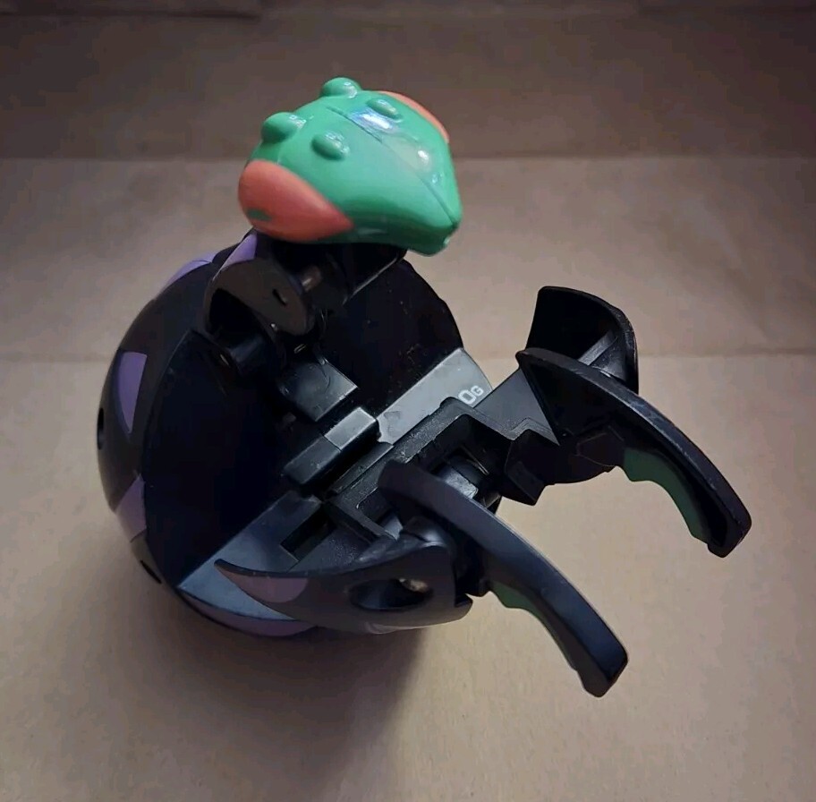 Bakugan Mantis Black Darkus B2 Super Rare Figure 570g Big | eBay