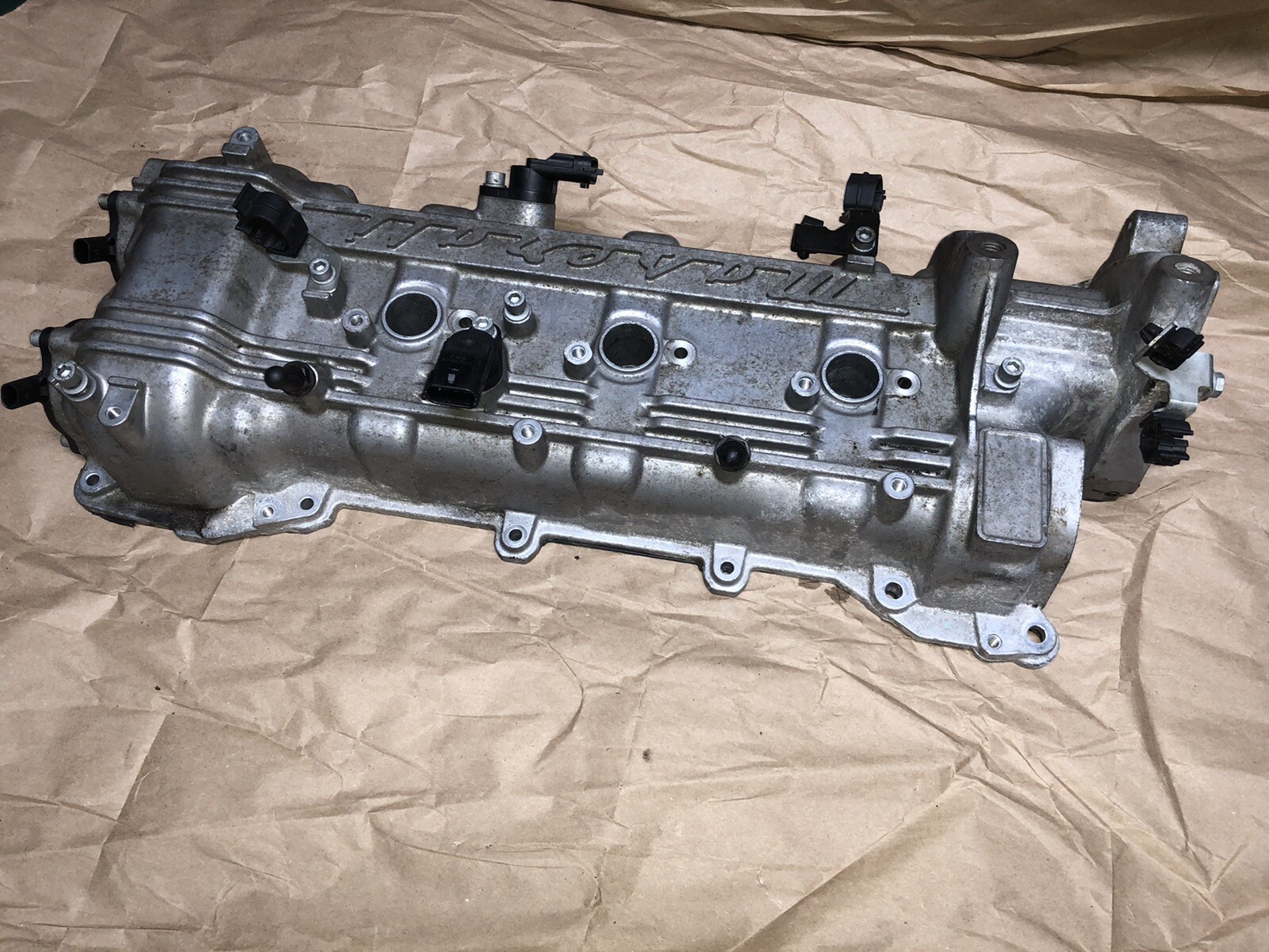 2014-2017 MASERATI GHIBLI SQ4 3.0L TWIN TURBO ENGINE RIGHT SIDE VALVE COVER OEM