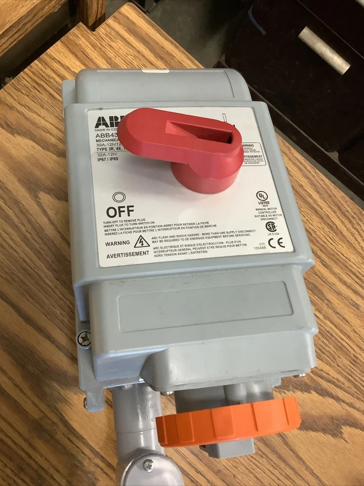 ABB ABB430MI12W 机械联锁 30A 250 Vac 二手 — 第 2/4 张图片