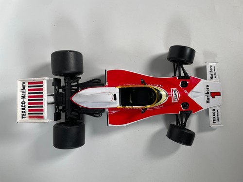 Coche de carreras Polistil escala 1:16 Emerson Fittipaldi M23 McLaren Fórmula 1 en caja - Imagen 16 de 24