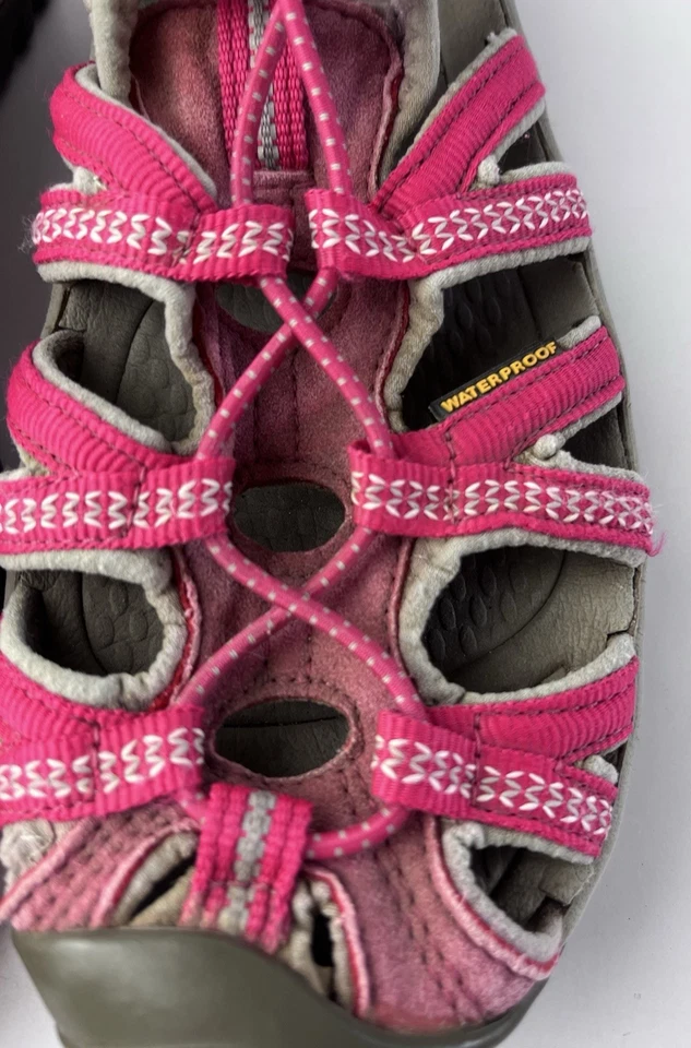 Keen Pink & Grey Water Proof Women's Outdoor Sandals Est Size 8 See Desc - image 3 of 4