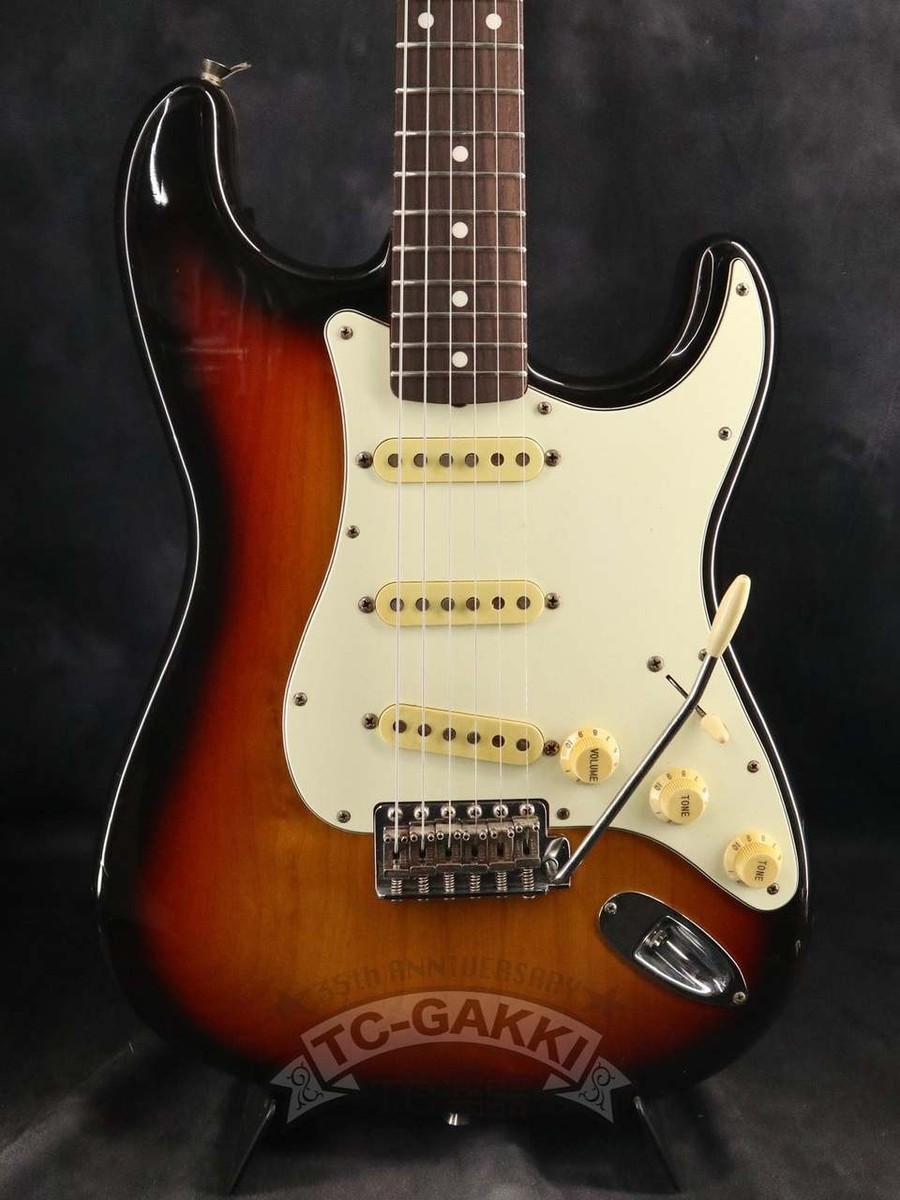 ギター Fender American Vintage '62ST 2009 Fender American Vintage '62 Stratocaster - Olympic White
