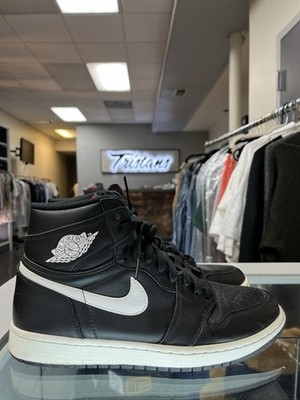 Nike Air Jordan 1 High Yin Yang Black White Mens Size 10.5 Sneakers 555088-011
