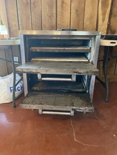 Baker’s Pride Commercial Pizza Oven