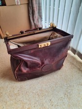 Traditional doctor's Gladstone bag leather with brass fittings