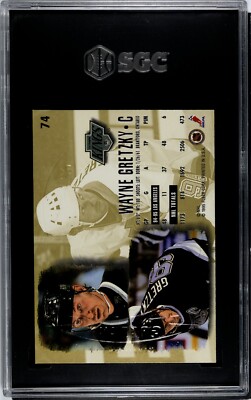 95-96 Fleer Ultra GOLD MEDALLION Card # 74 WAYNE GRETZKY GRADED
