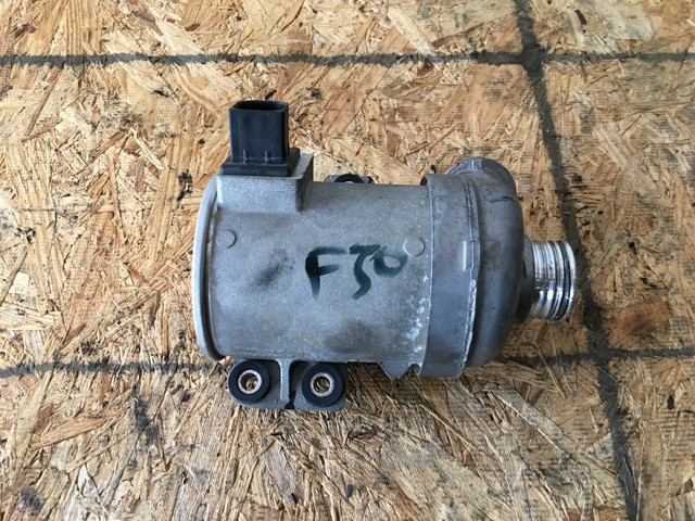 Помпа bmw f10 n20