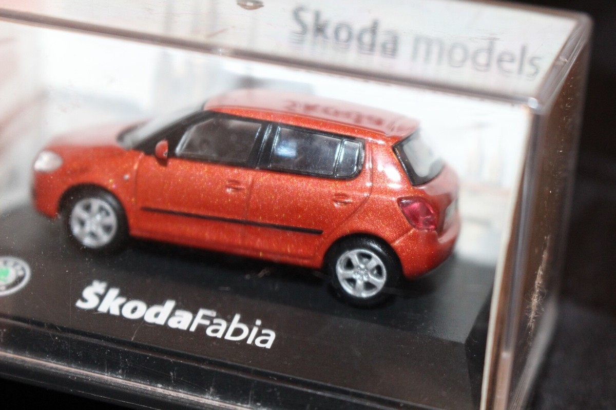 Škoda Fabia ③ ミニカー 9台セット 1/72 Škoda Fabia ③ ミニカー 9台セット 1/72