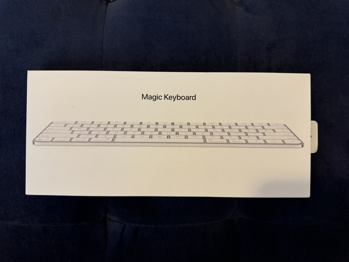 ほぼ新品 Apple Magic Keyboard 第3世代 US A2450 Amazon.com: Apple Magic Keyboard - US English