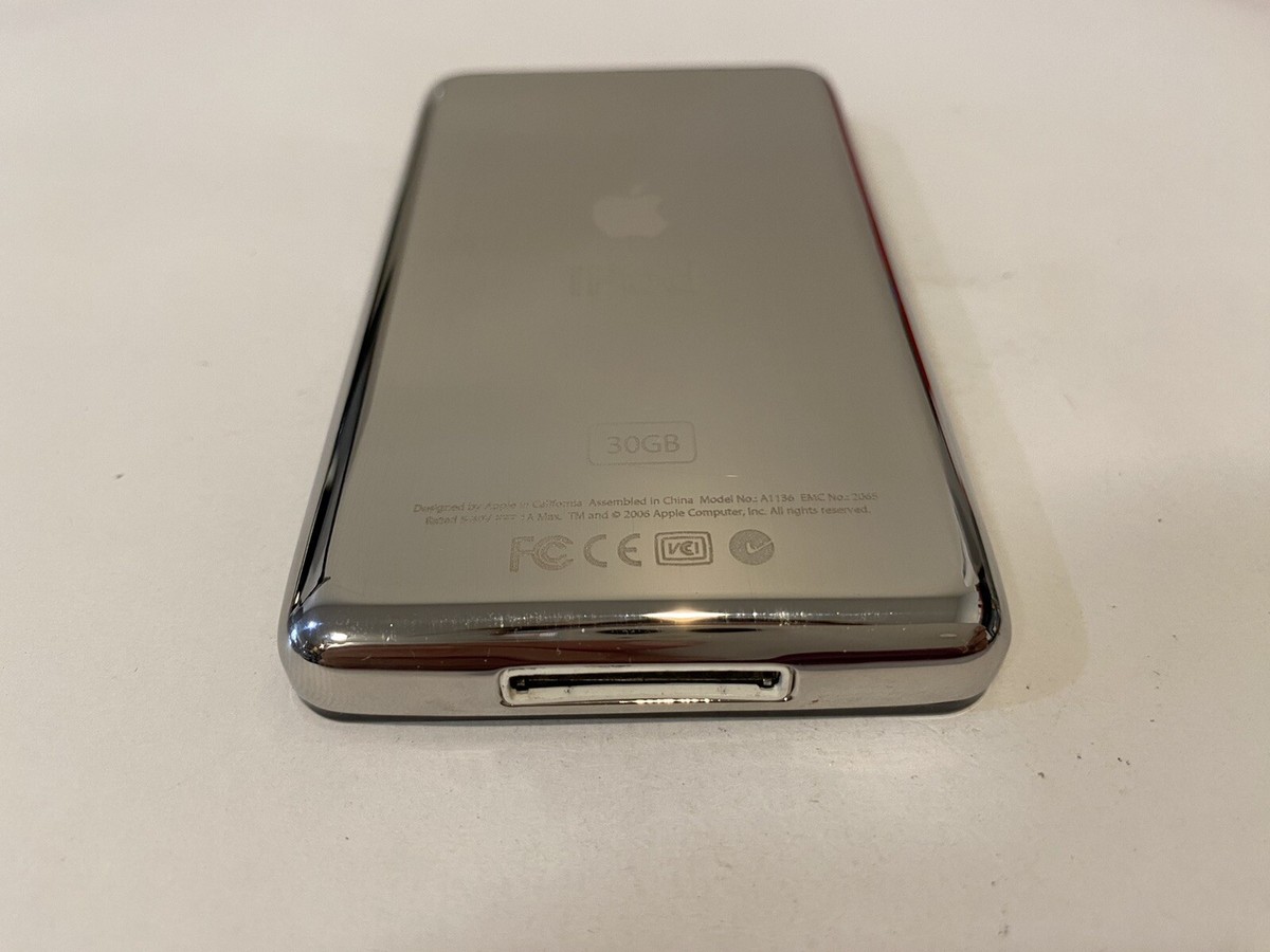 Apple iPod 30GB ブラック/シルバー REFURBISHED Apple iPod Classic 5th Generation (30GB) Black