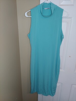green emerald velvet dress Amazon.com: STELLA NOVA Women's Lace Maxi Dress, Bright Mint, Green, 0 :  Clothing, Shoes & Jewelry