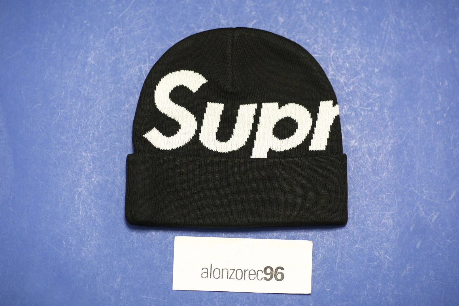 Bonnet noir Supreme grand logo FW23 PTON